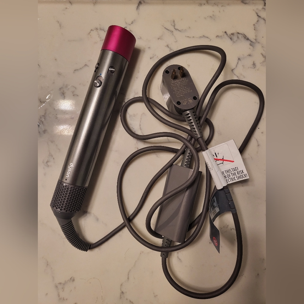 Dyson airwrap